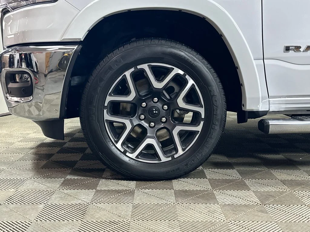 New 2026 Bright White Clear-Coat Exterior Paint RAM Laramie image 22