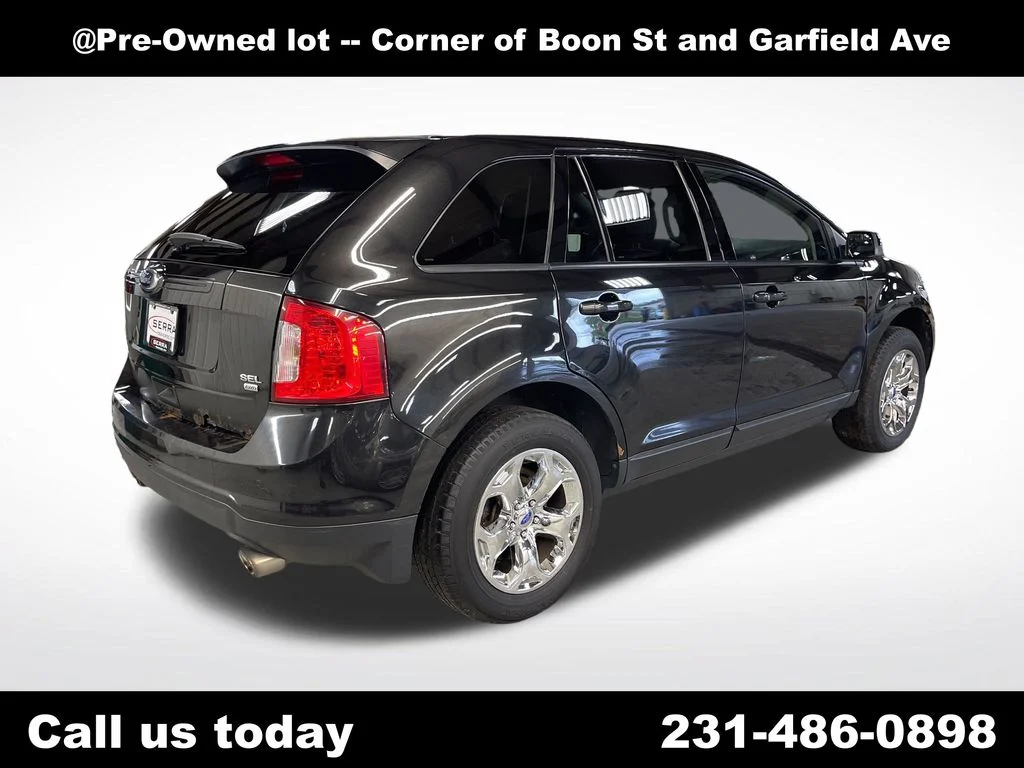 Used 2013  Ford SEL image 5