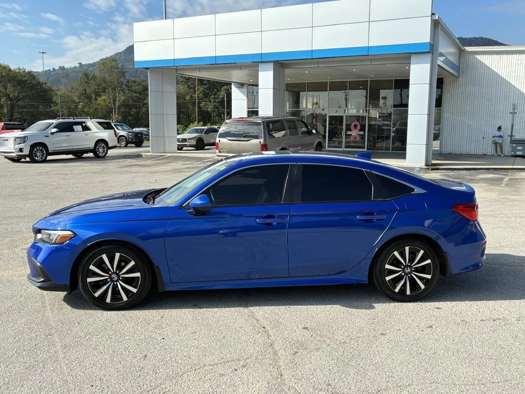 Used 2024 Blue Honda EX image 6