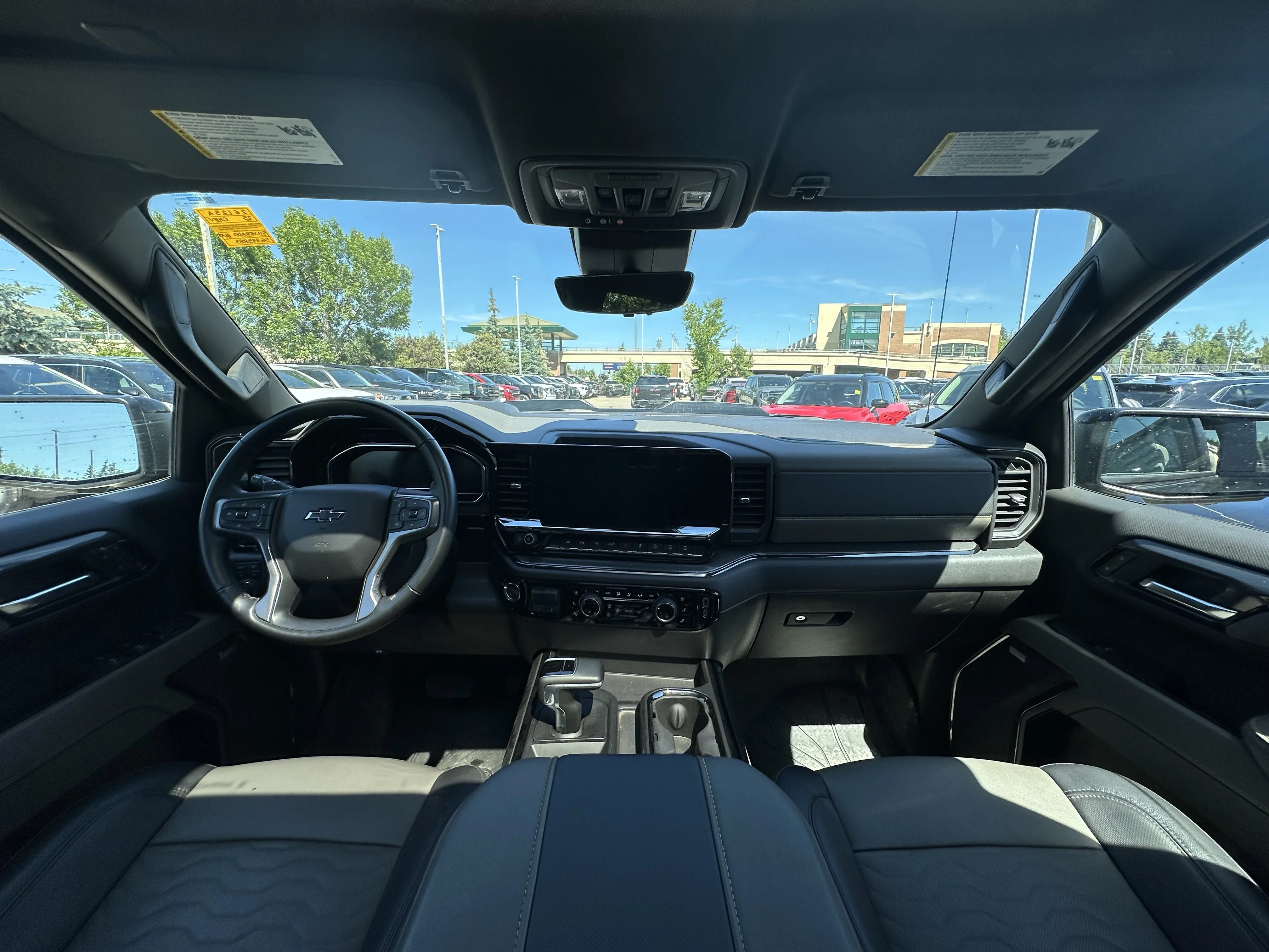 Certified Used 2025  Chevrolet ZR2 image 20