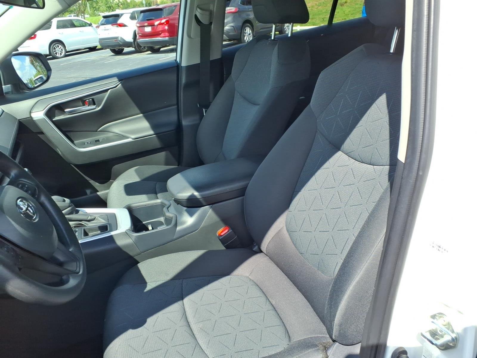 Used 2025 Ice Cap Toyota XLE image 19