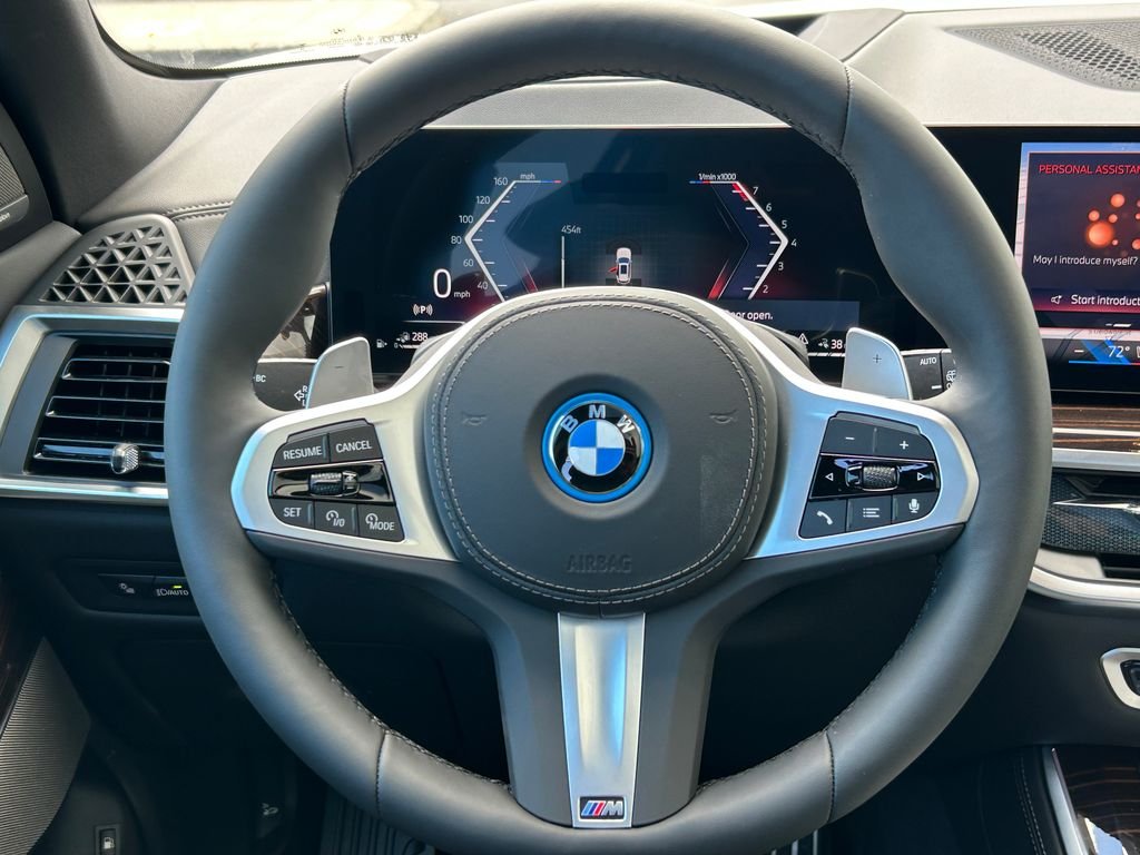 New 2026 Mineral White Metallic BMW xDrive50e image 18