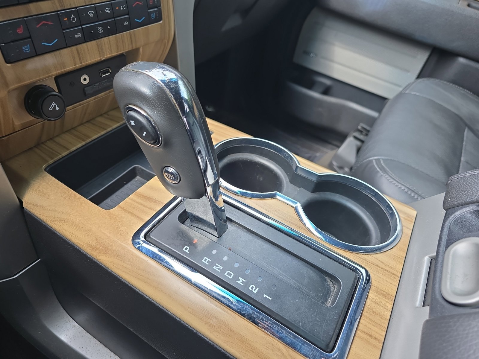 Used 2011 Tuxedo Black Metallic Ford Lariat image 22
