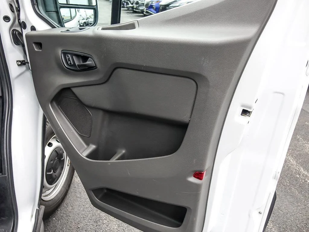 Used 2024 Oxford White Ford Base image 29