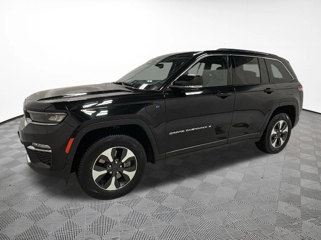 Certified Used 2024 Black Jeep 4xe image 2