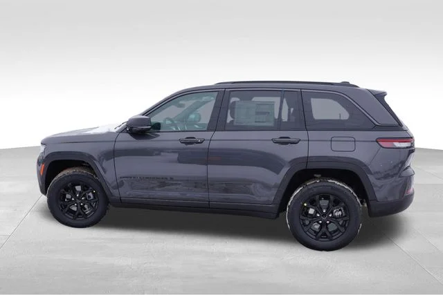 New 2026 Baltic Gray Metallic Clearcoat Jeep Laredo image 6
