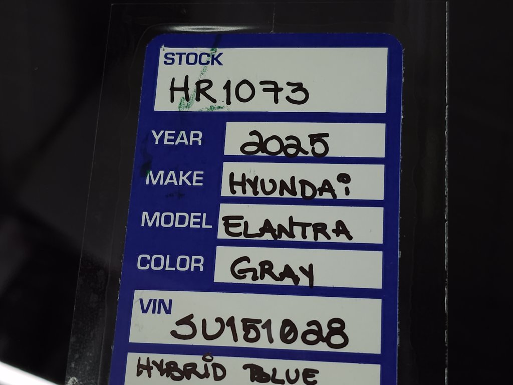 Certified Used 2025 Fluid Metal Hyundai Blue image 30