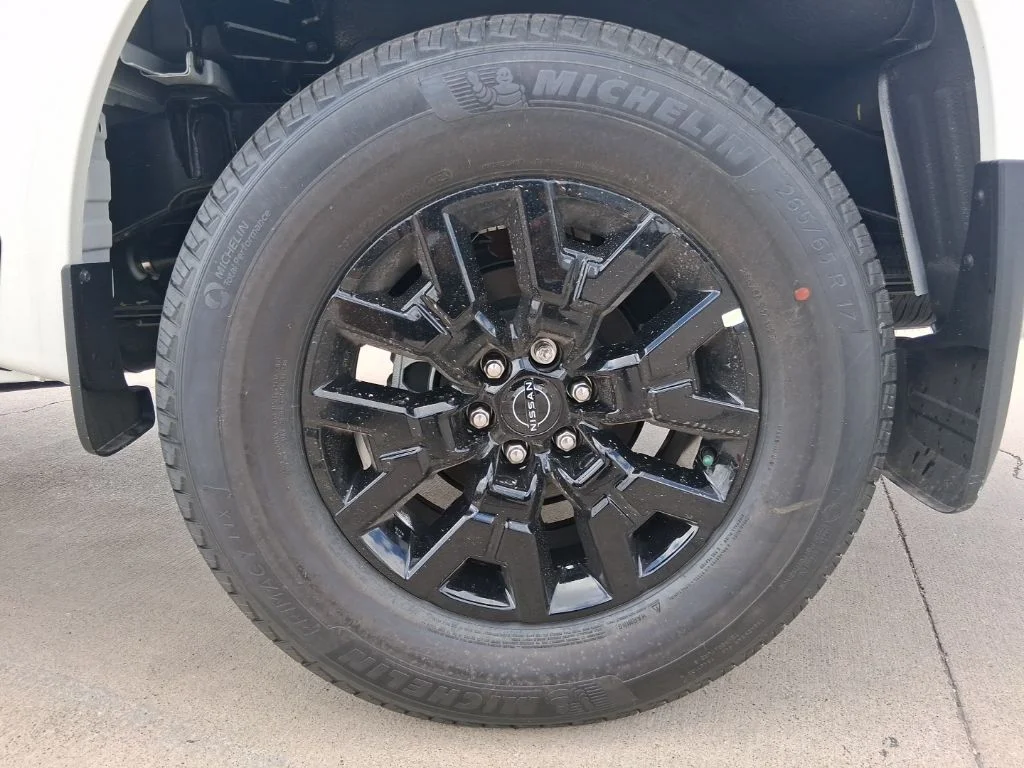 New 2026 Glacier White Nissan Crew Cab SV image 30