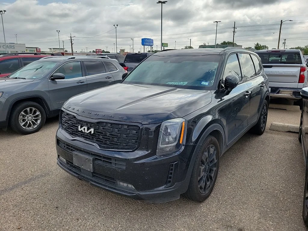 Used 2022  Kia SX image 4