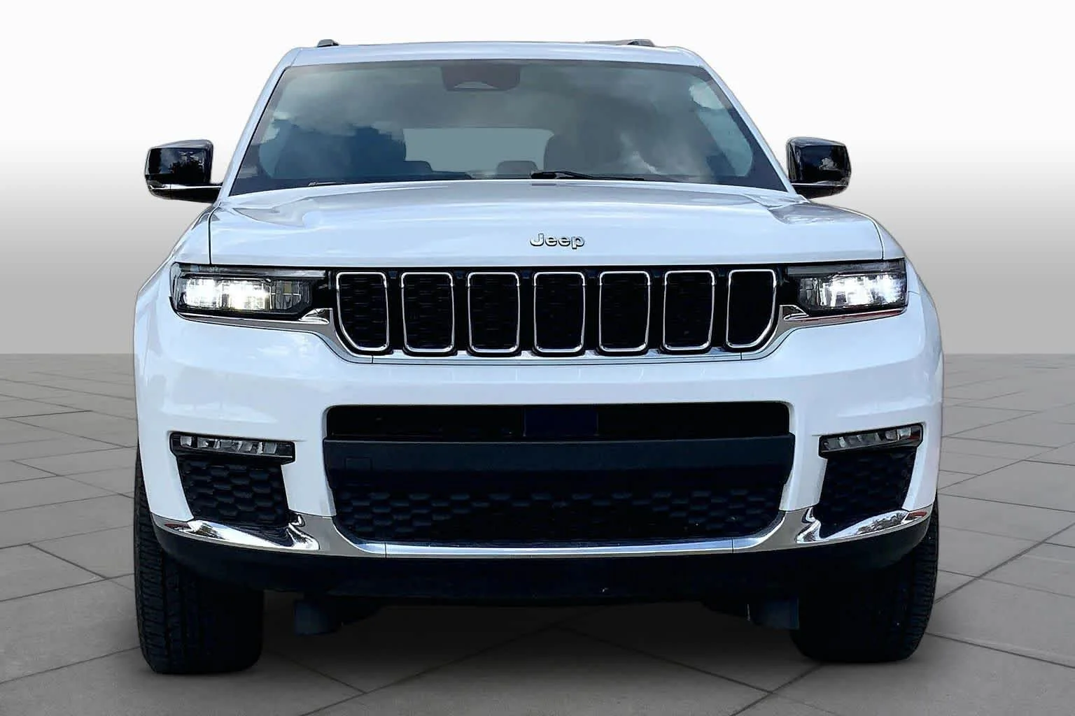 Used 2021 Bright White Clearcoat Jeep Limited image 3