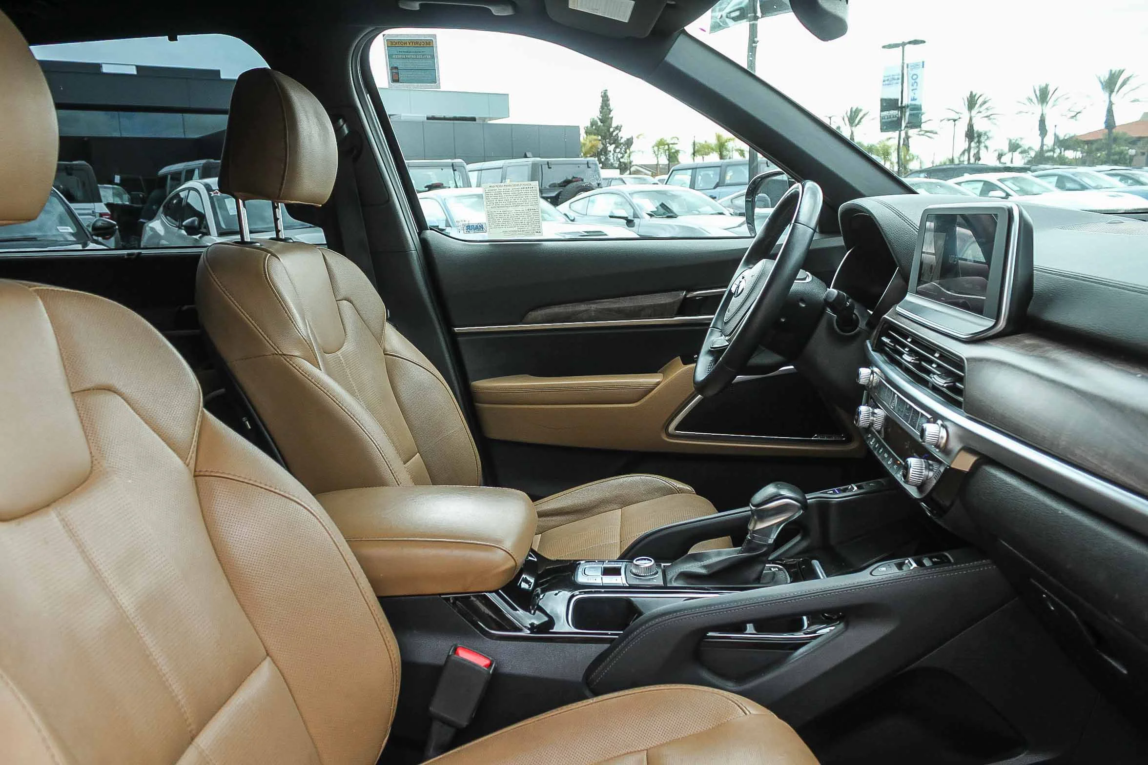 Used 2020 Ebony Black Kia SX image 21