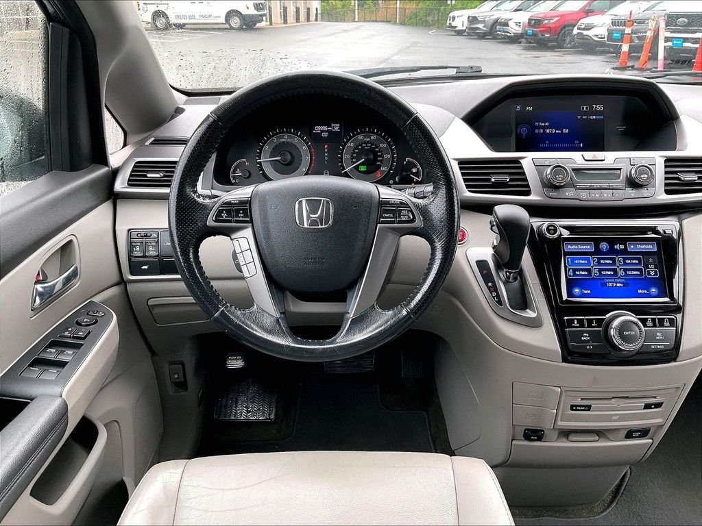 Used 2015 Gray Honda EX-L image 18