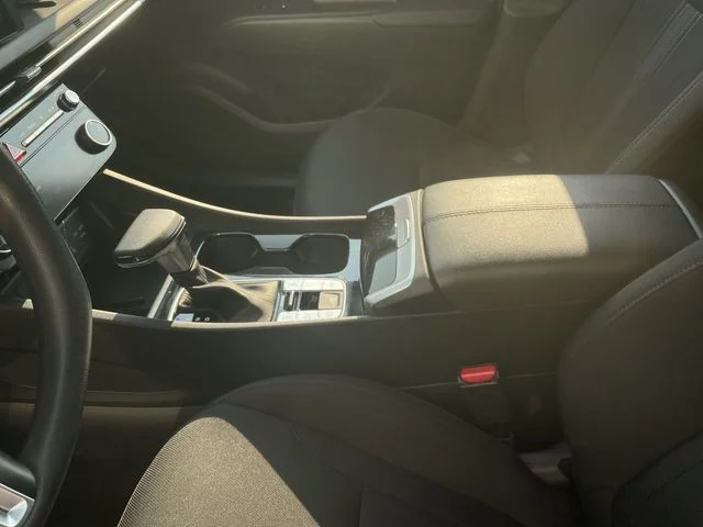 Used 2025 Silver Hyundai SEL image 20