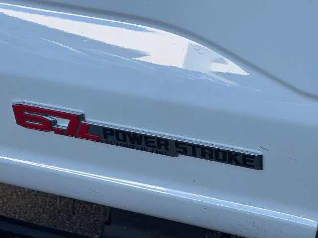New 2027 Oxford White Ford F-350® XLT image 33