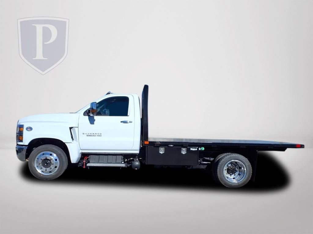 New 2024 Summit White Chevrolet LT image 2