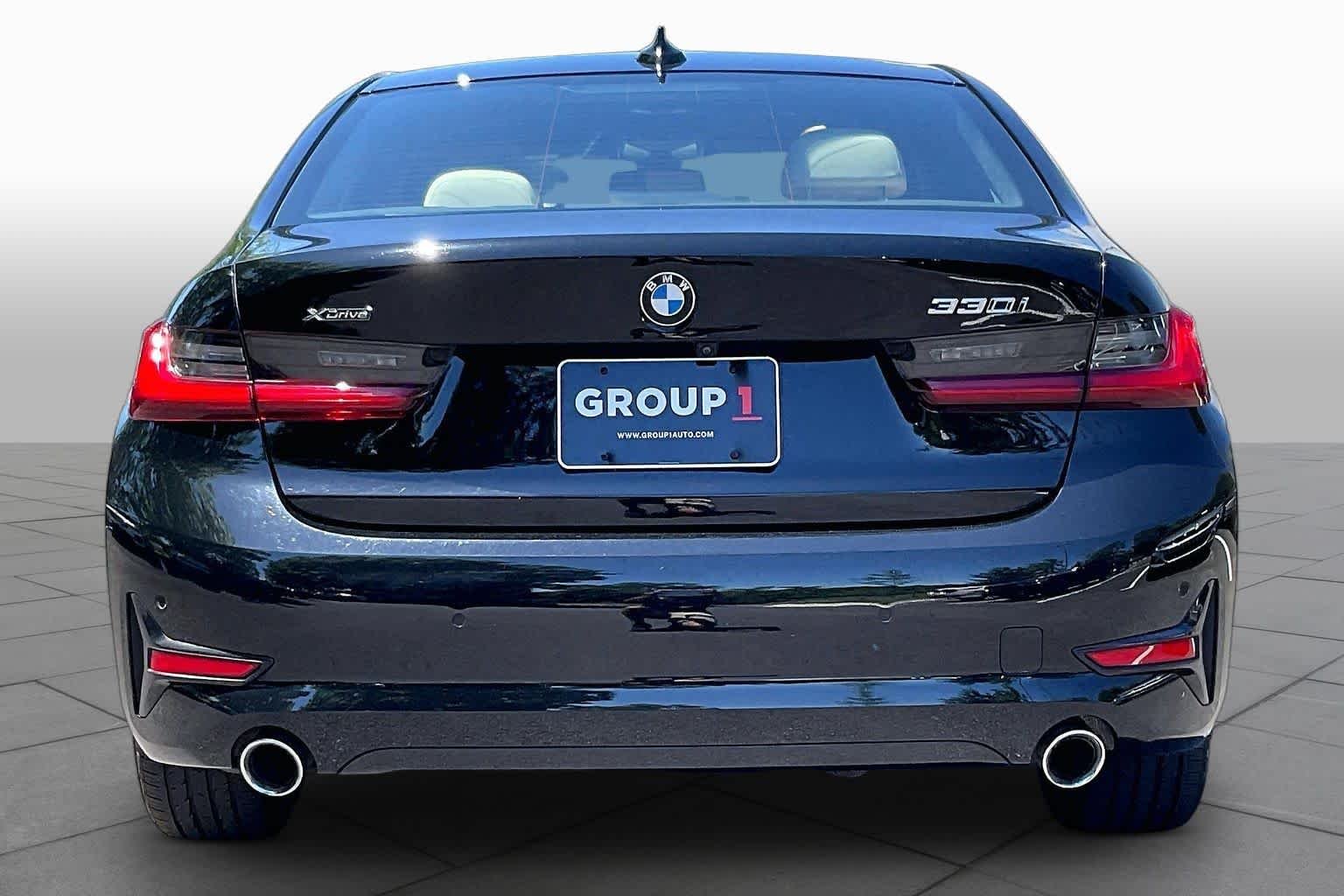 Used 2021 Jet Black BMW 330i xDrive image 4