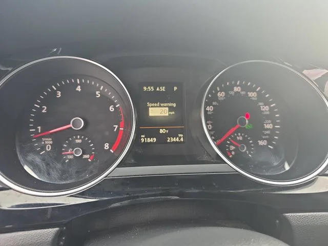 Used 2017  Volkswagen GLI image 19