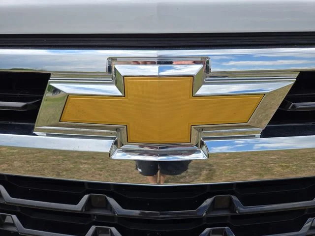 Used 2023 White Chevrolet LT image 22