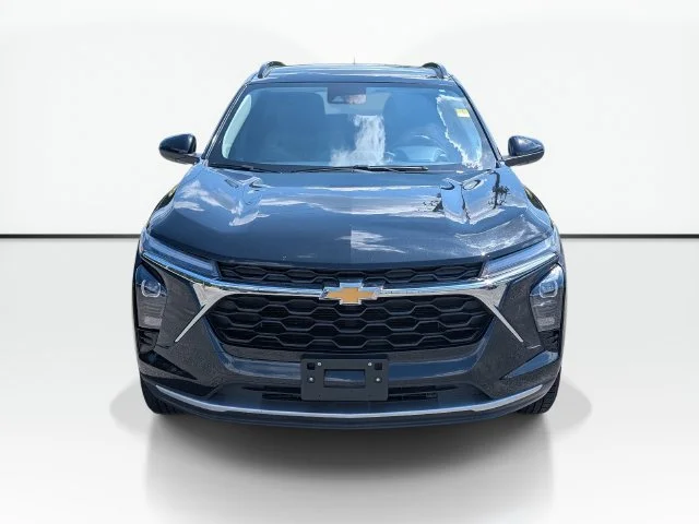 Used 2025 Black Chevrolet LT image 2