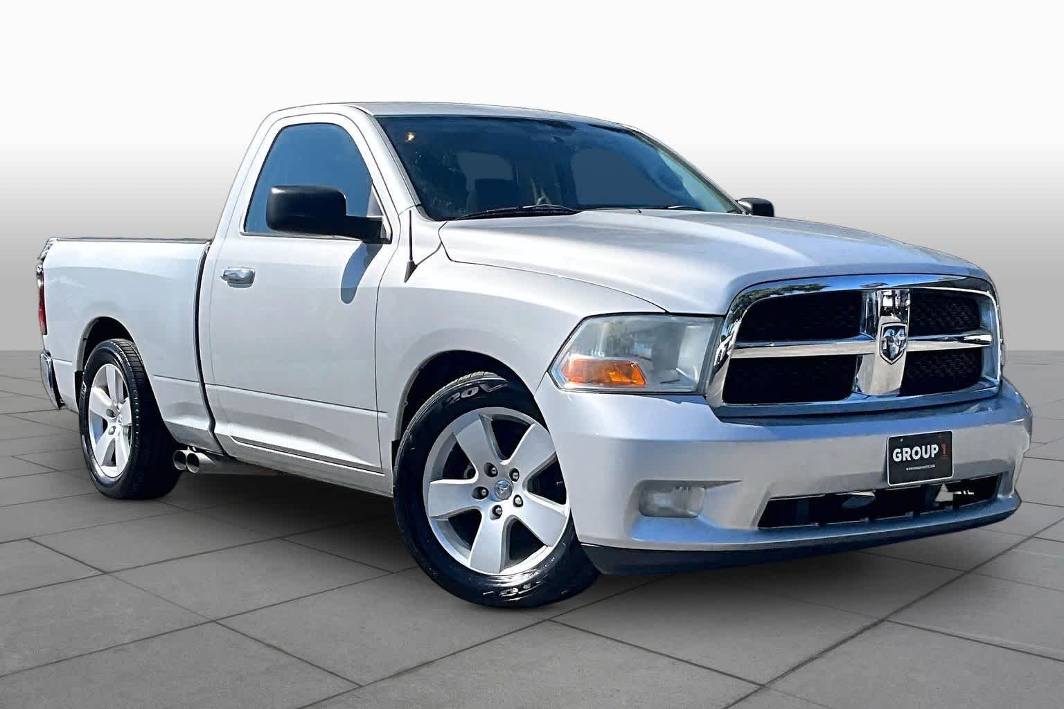 Used 2011 Bright Silver Metallic Ram SLT image 2