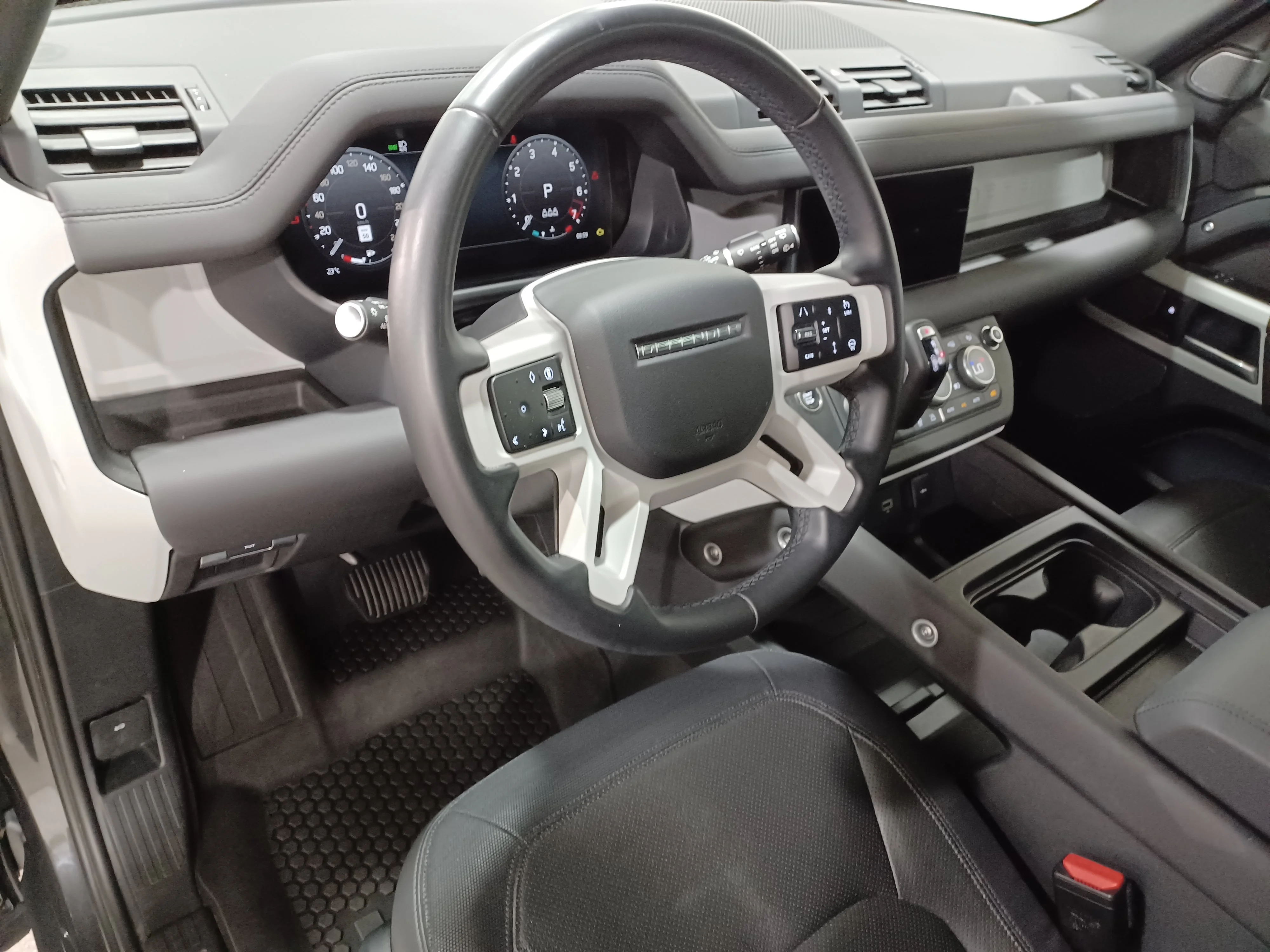 Certified Used 2024 Gray Land Rover X-Dynamic SE image 14