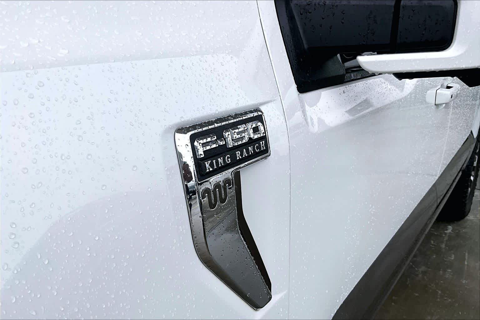 Used 2023 Star White Metallic Tri-Coat/Stone Gray Ford King Ranch image 28