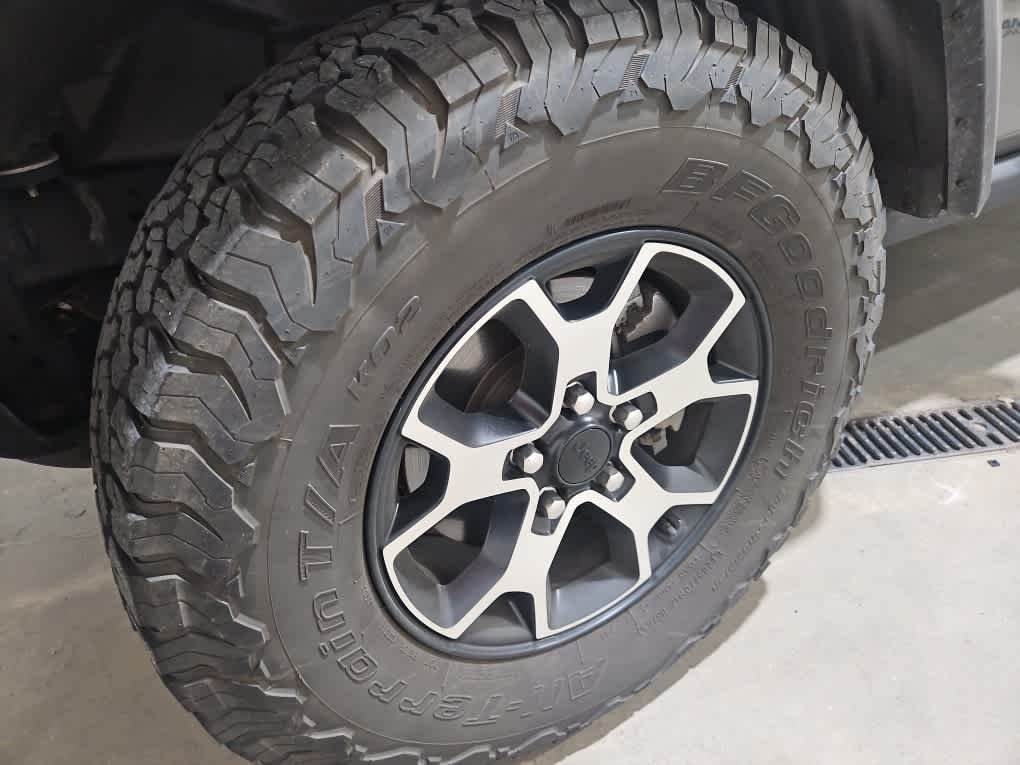 Used 2021 Sting Gray Clearcoat Jeep Unlimited Rubicon image 6