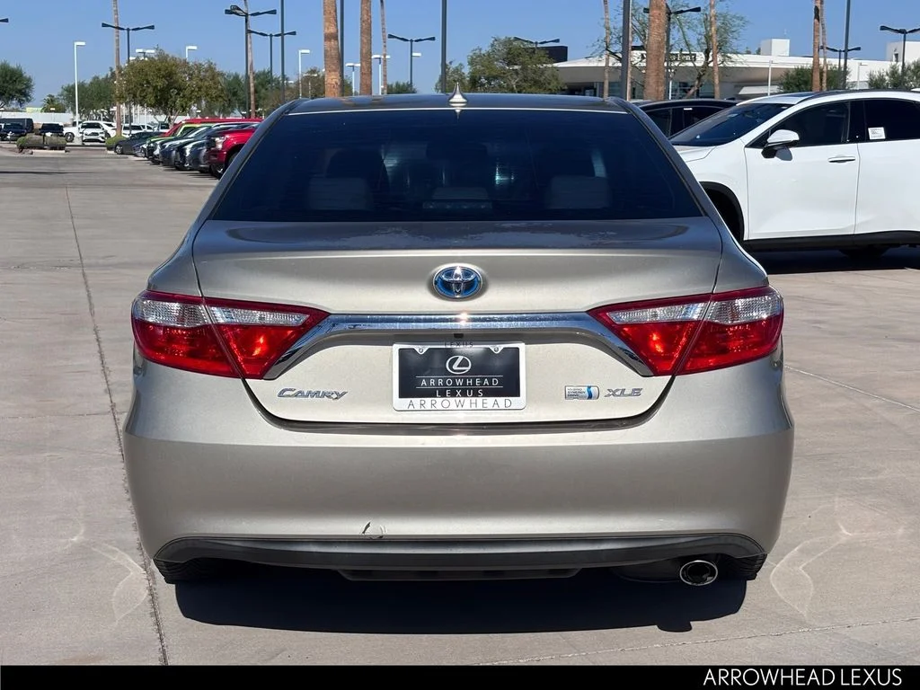 Used 2015  Toyota XLE image 6