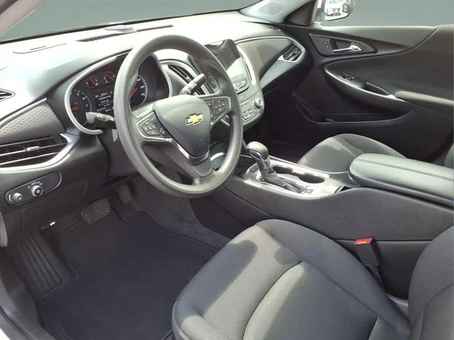 2024 Chevrolet Malibu 1LT - Photo 11