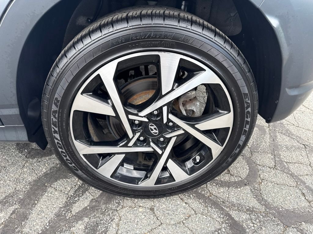 2023 Hyundai Kona Limited - Photo 13