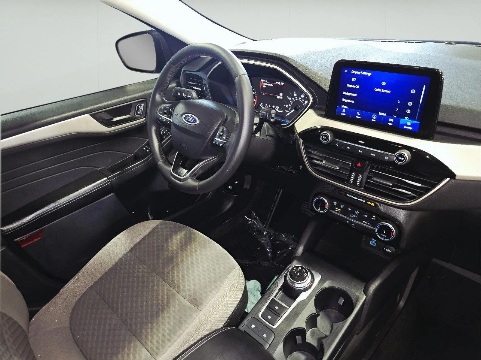 Used 2022 Stone Blue FORD SE image 10