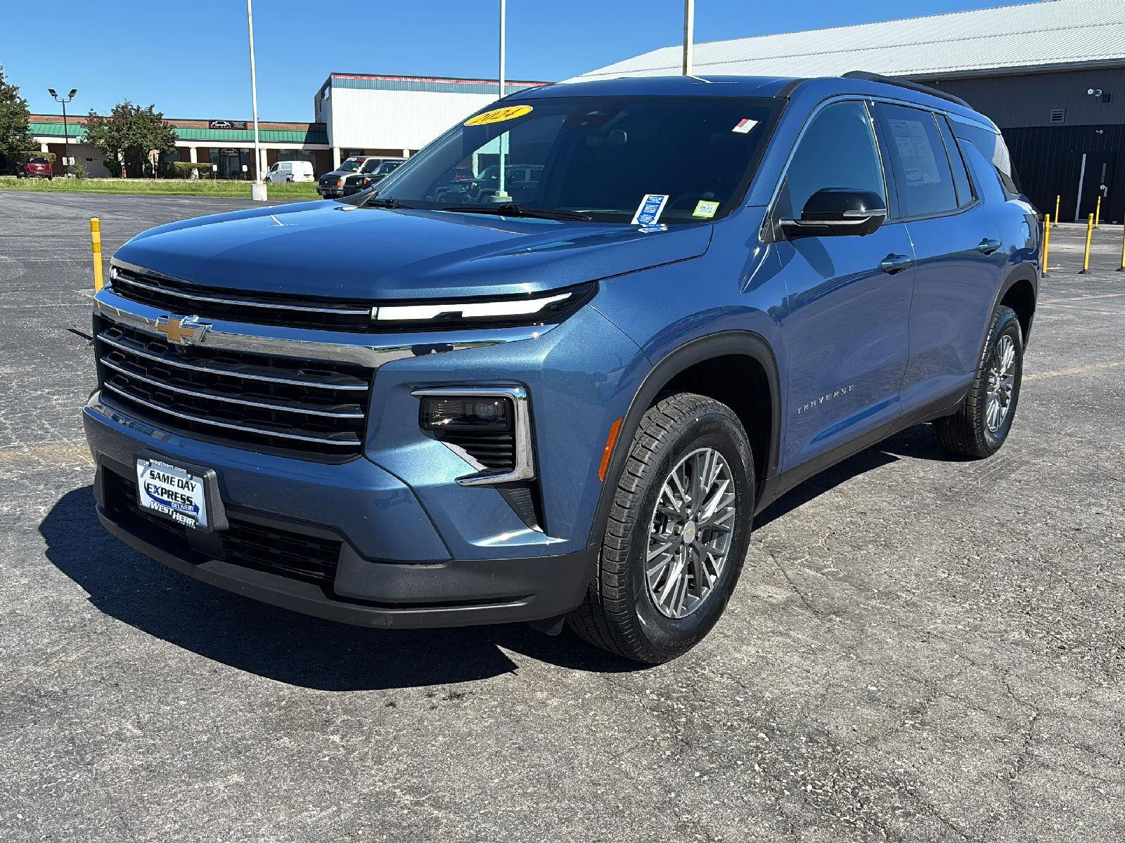 Used 2024 Lakeshore Blue Metallic Chevrolet LT image 4