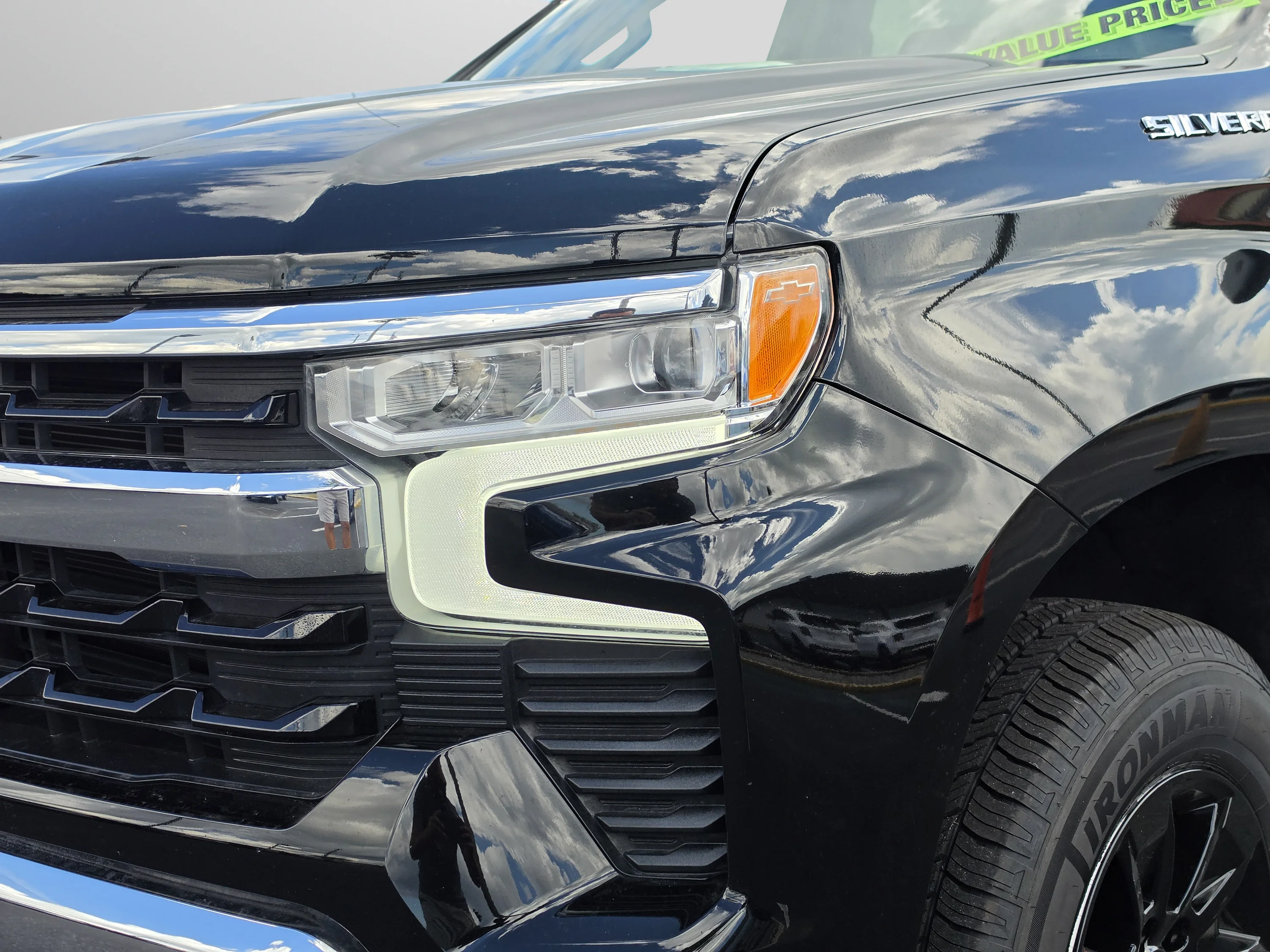 Used 2025 Black Chevrolet LT image 13