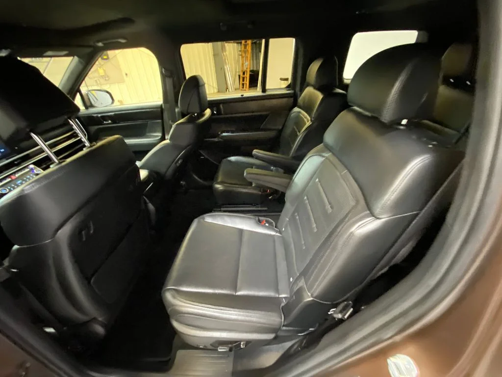 Used 2025 Brown Hyundai Calligraphy image 26