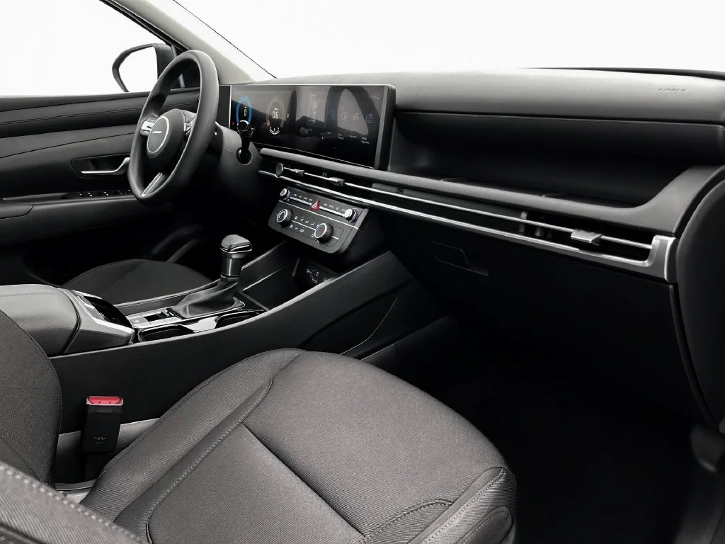 New 2026 White Hyundai SE image 15