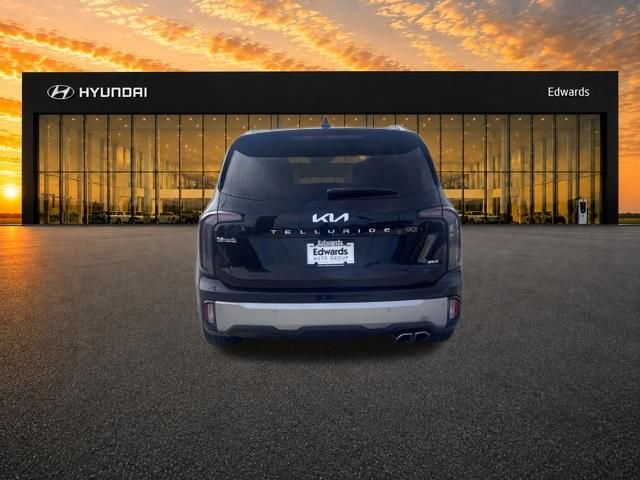 Used 2023 Black Kia SX-Prestige image 7
