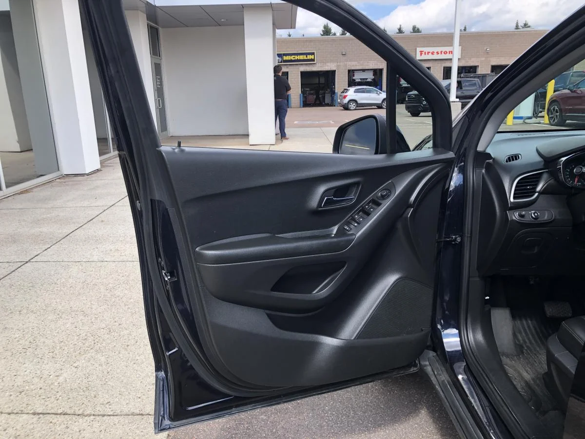 Used 2022 Blue Chevrolet Awd 4dr Lt image 11