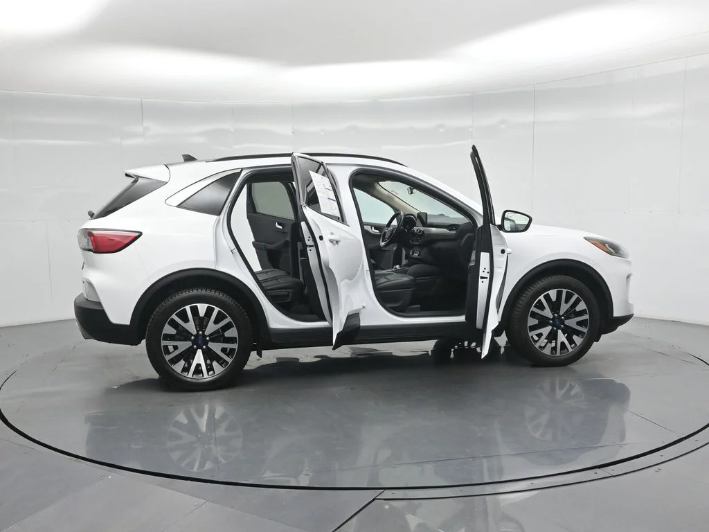Certified Used 2020 White Ford SEL image 4