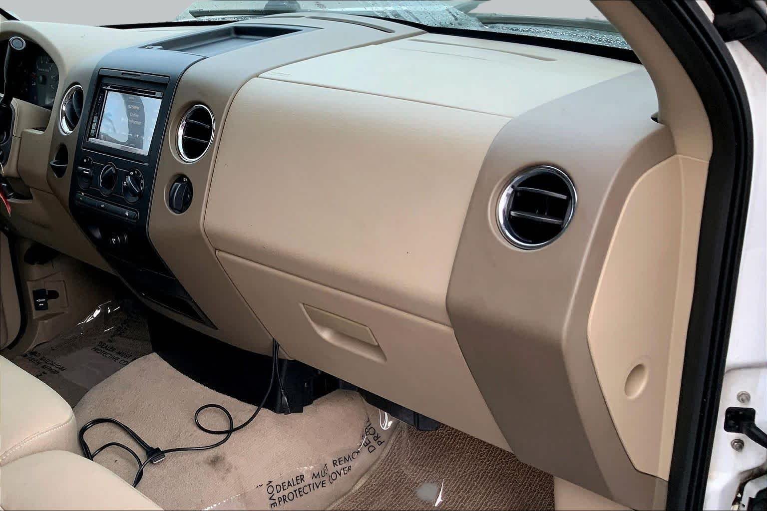 Used 2008 Oxford White Ford XLT image 16