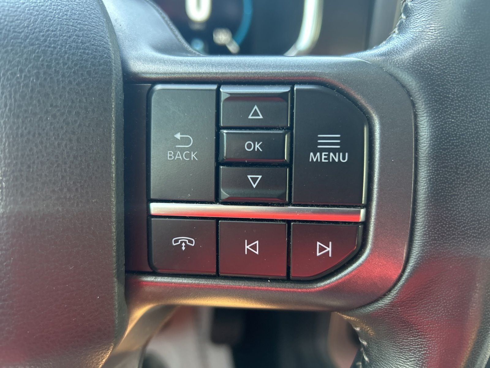 Used 2023  Ford Lariat image 17