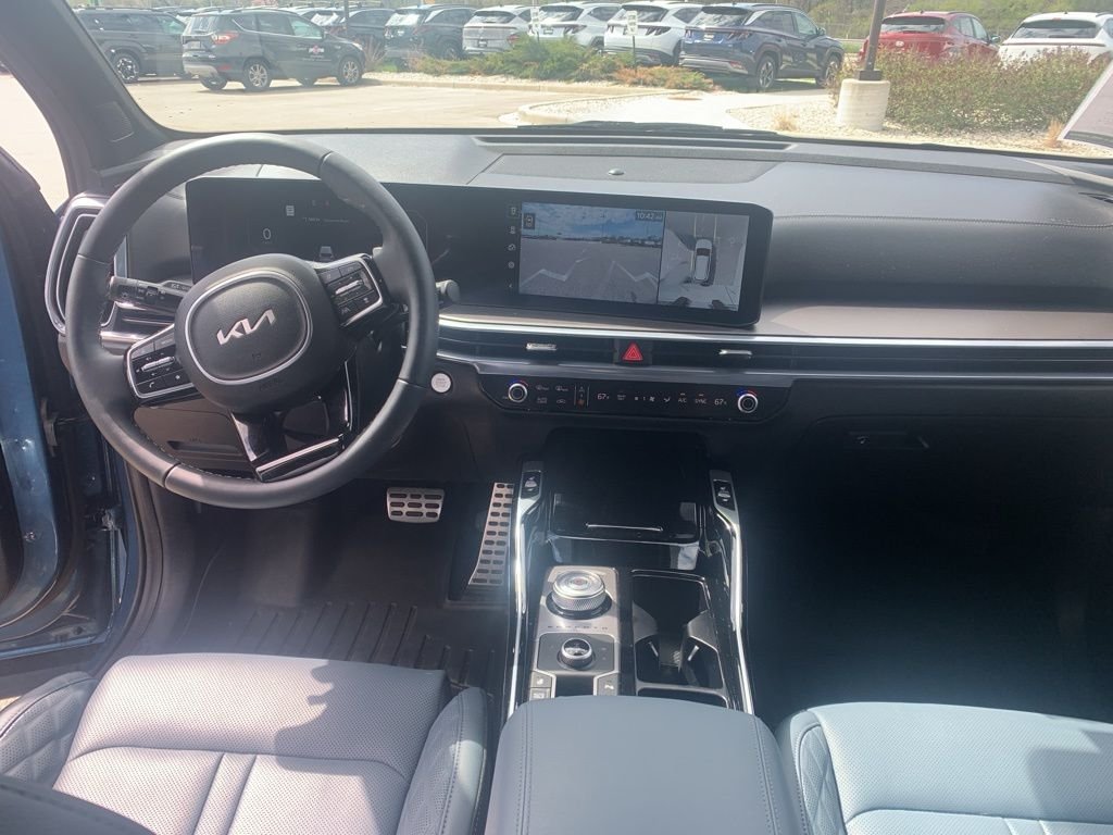 Used 2025 Blue Kia SX Prestige image 11