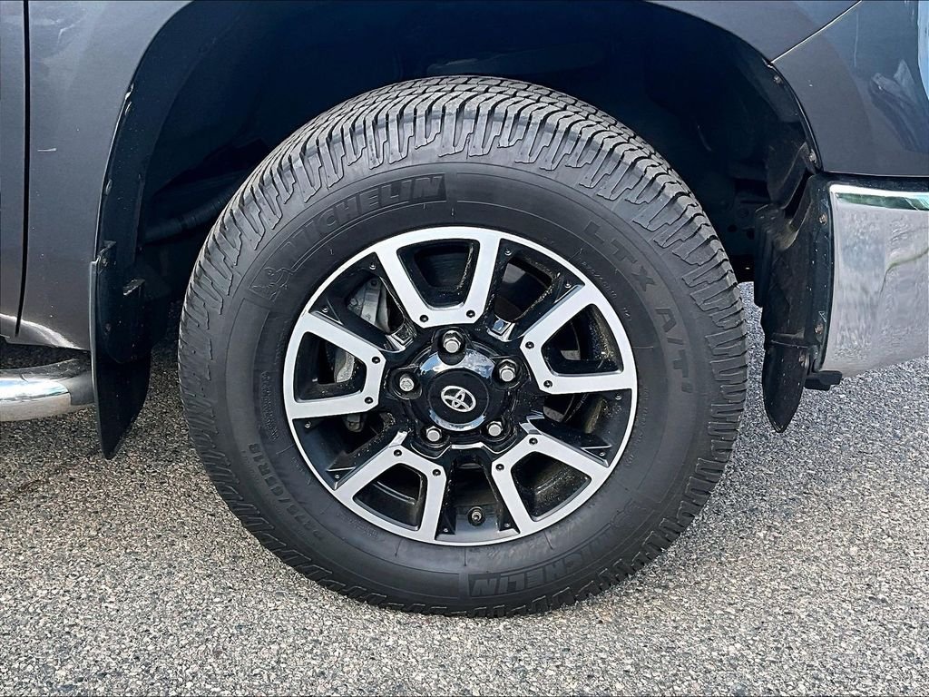Used 2020 Gray Toyota SR5 image 7