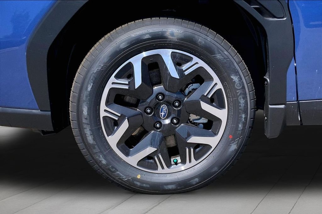 New 2026 DAYBREAK BLUE PEARL Subaru Premium image 13