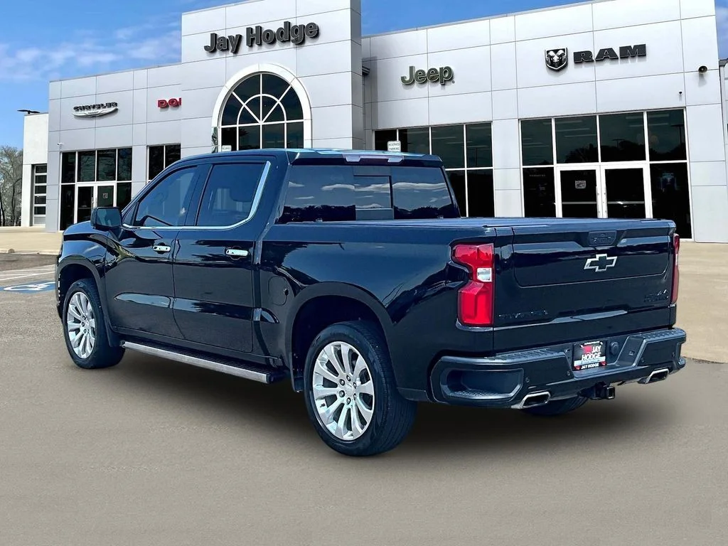 Used 2021 Black Chevrolet High Country image 5