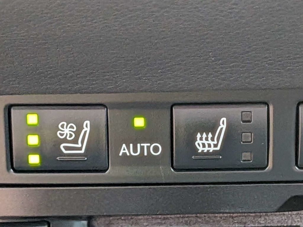 Used 2021 Silver Lexus 350 image 28