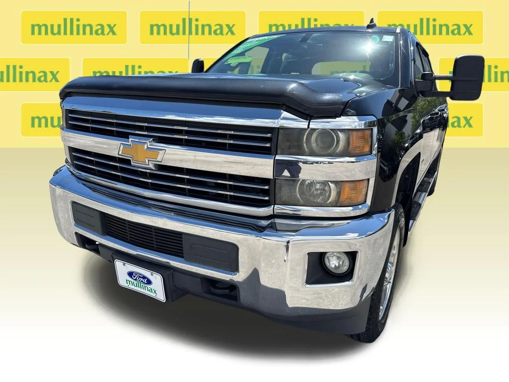 Used 2015 Black Chevrolet LT image 9