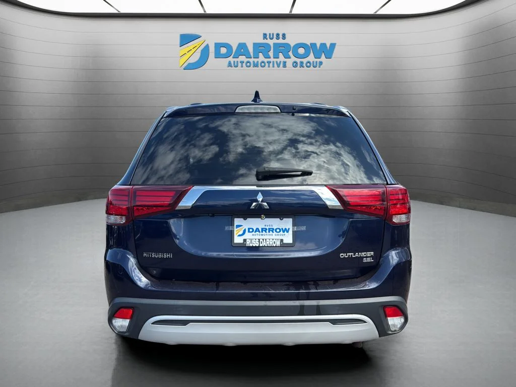 Used 2019  Mitsubishi SEL image 4