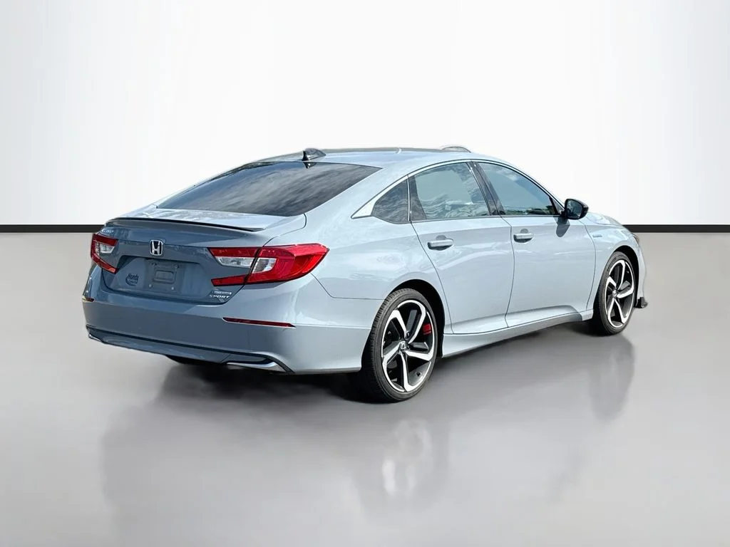 Used 2022 Sonic Gray Pearl Honda Sport image 8