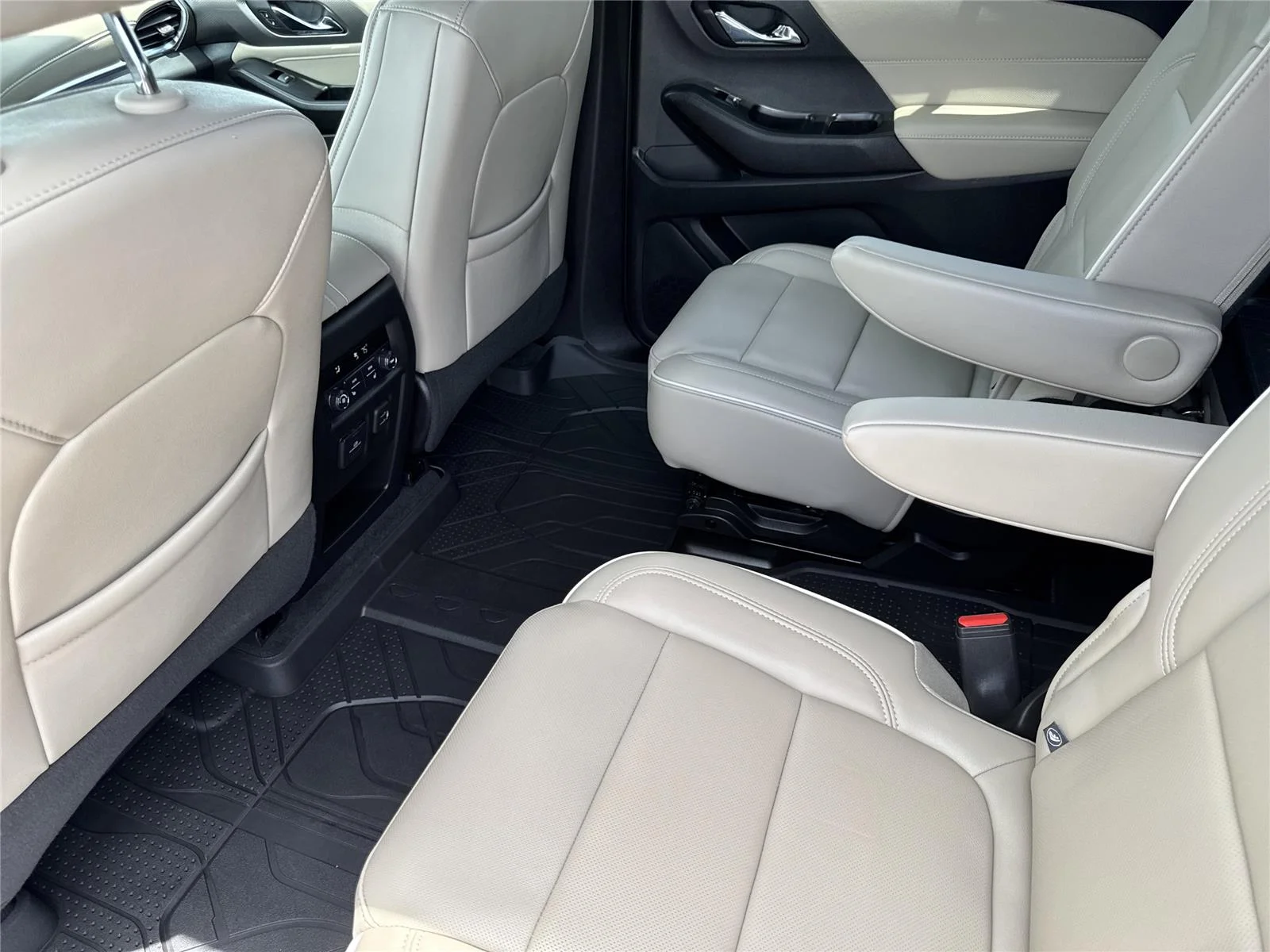 Used 2023 Radiant Red Tintcoat Chevrolet Premier image 30