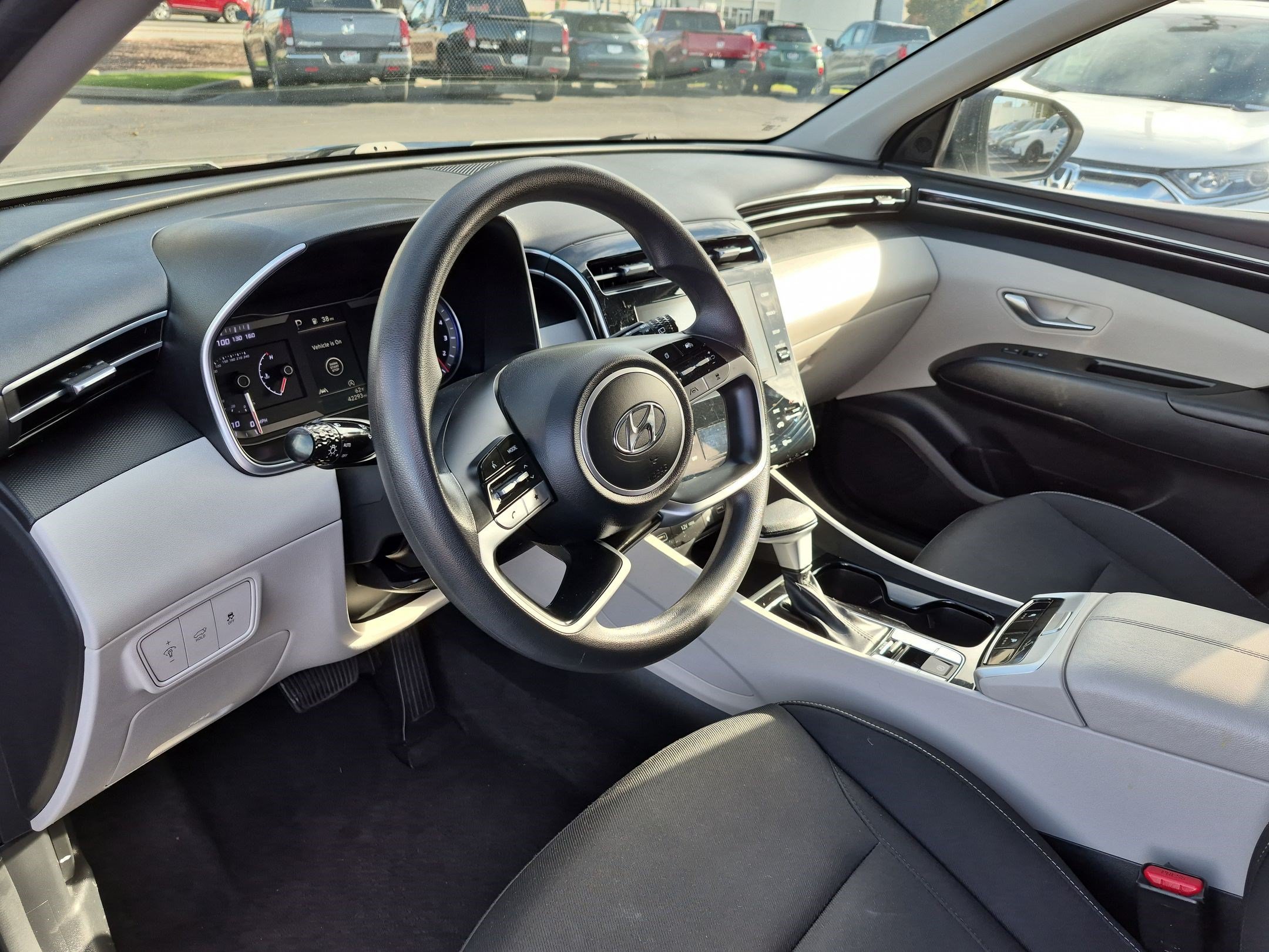 Used 2024 Shimmering Silver Hyundai SEL image 14